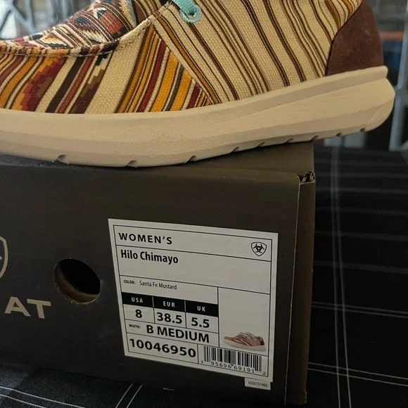 Ariat Women’s Santa Fe Hilo Chimayo Shoes *New without tags* - Picture 6 of 7